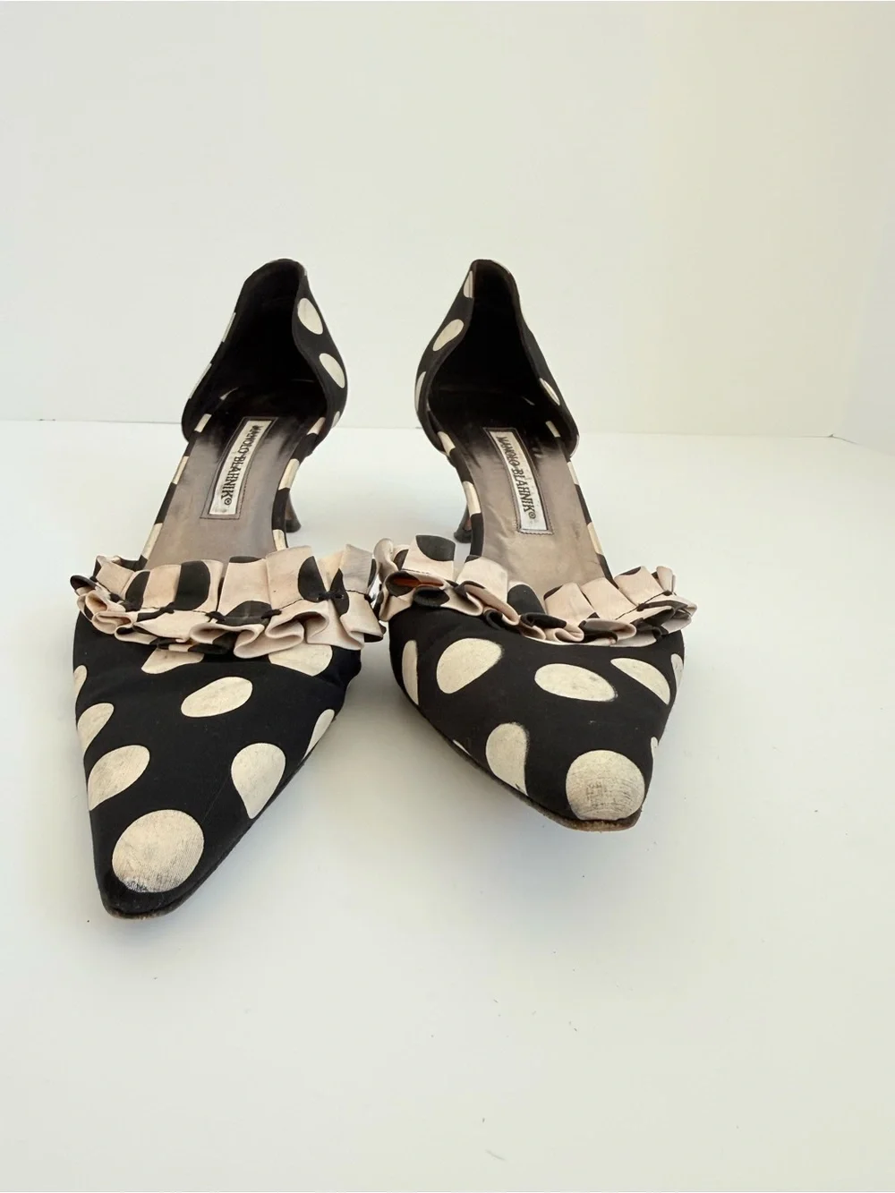 Manolo Blahnik Vintage Black White Polka Dot Ruffle D’Orsay Pumps 41.5